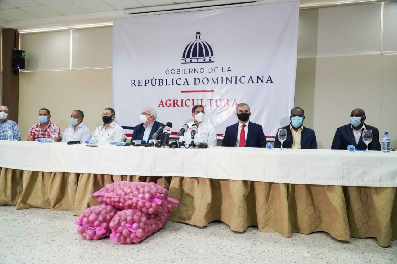Gobierno comprará 100 mil quintales de cebolla para estabilizar el precio del producto