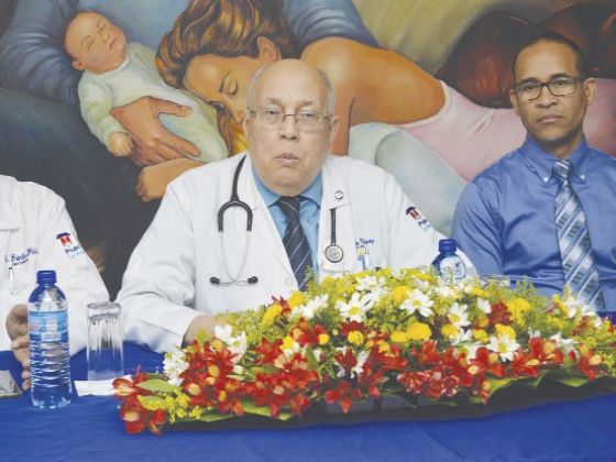 Exministro de Salud considera RD no debe irse de una vez y por todas con vacunas covid