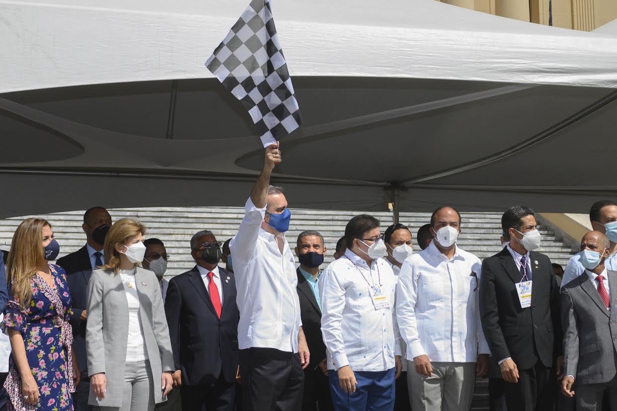 La Federación Dominicana de Ciclismo reconoce al administrador general del Banreservas