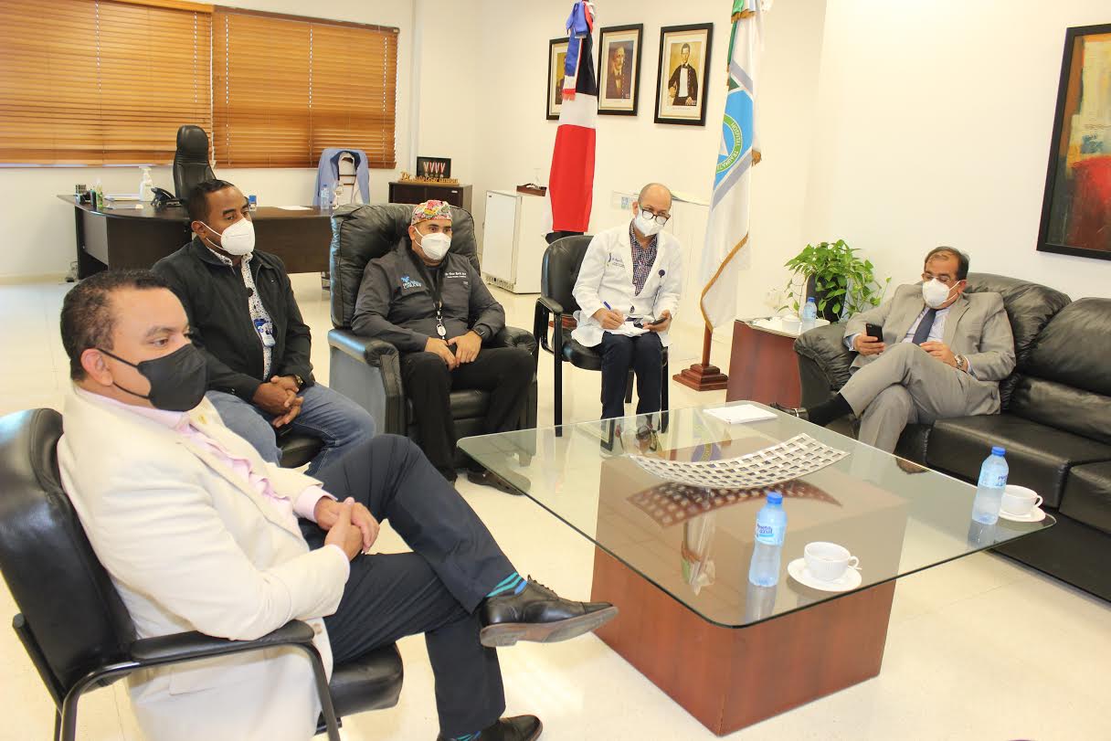 Director Ney Arias Lora y Prisiones anuncian acuerdo para traslado de  internos que necesiten atenciones médicas