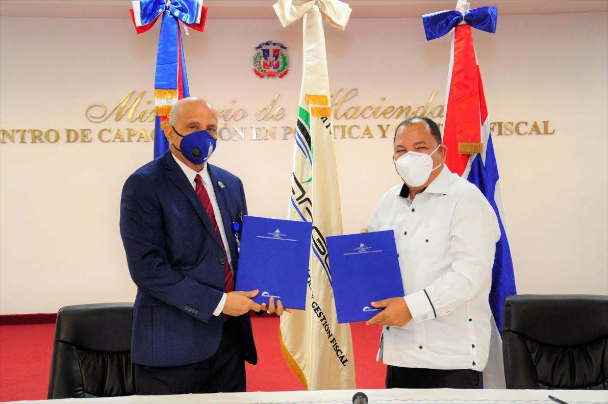 Bienes Nacionales y CAPGEFI ACUERDAN CAPACITACIÓN servidores públicos