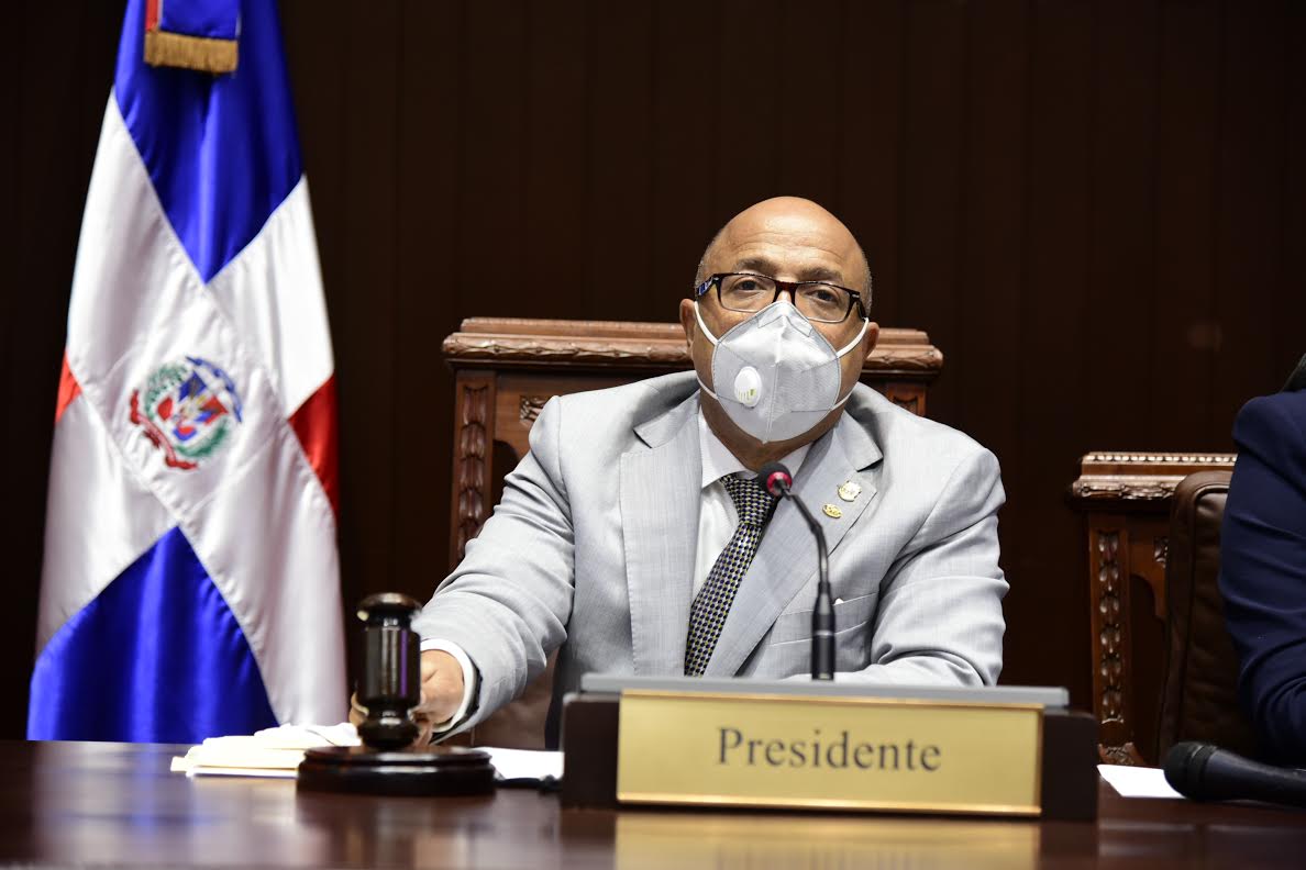 Pacheco comprometido con modificación de la Ley 87-01 que crea Sistema de Seguridad Social