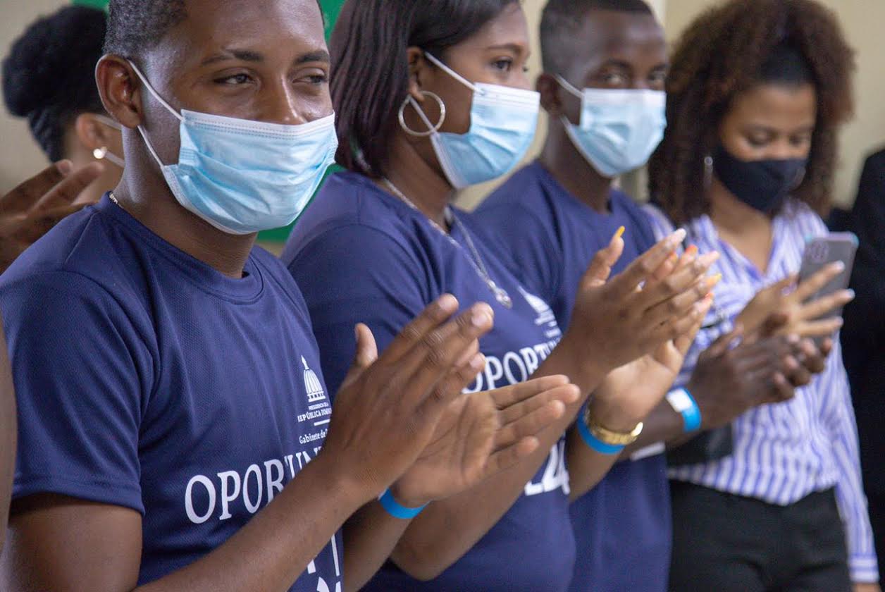 Gabinete de Política Social y CONANI garantizan capacitación técnica a jóvenes