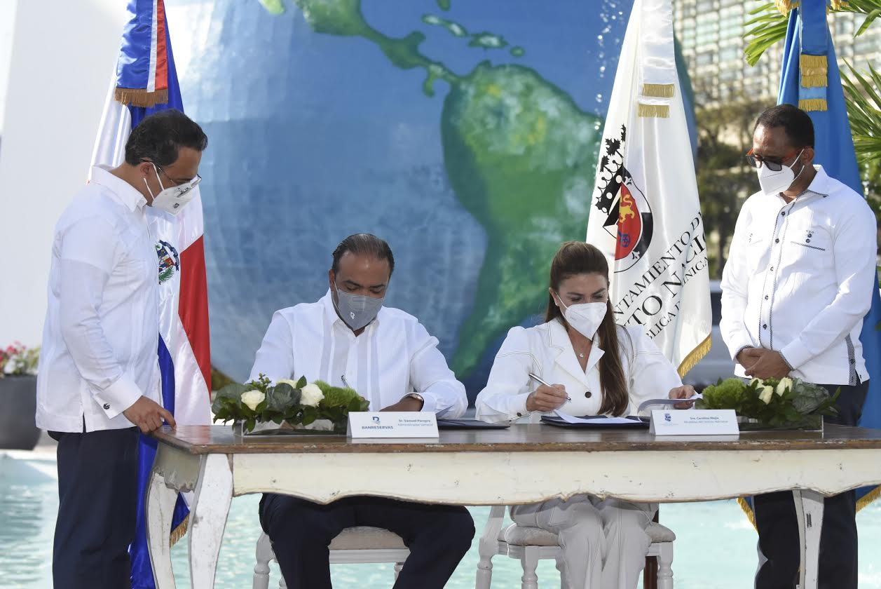 Banreservas respaldará el remozamiento  de 80 espacios públicos en el DN