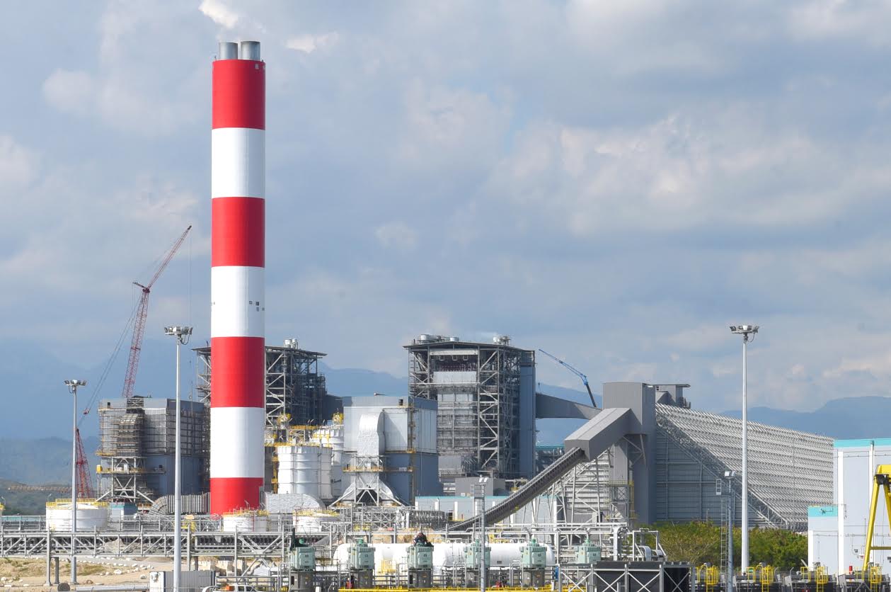 Punta Catalina continúa produciendo energía de manera normal y con emisiones mínimas.