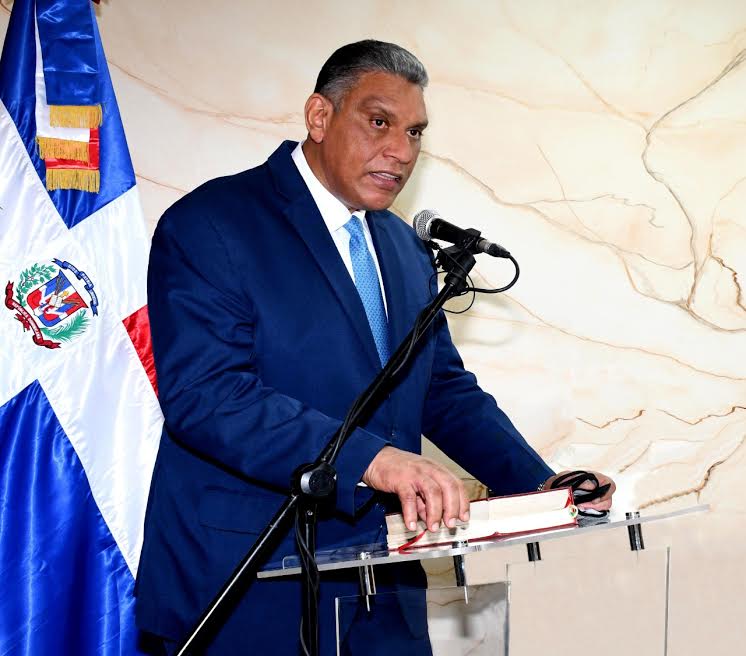 El Ministro de Interior y Policía presenta ante el Senado Estado de Situación del ministerio