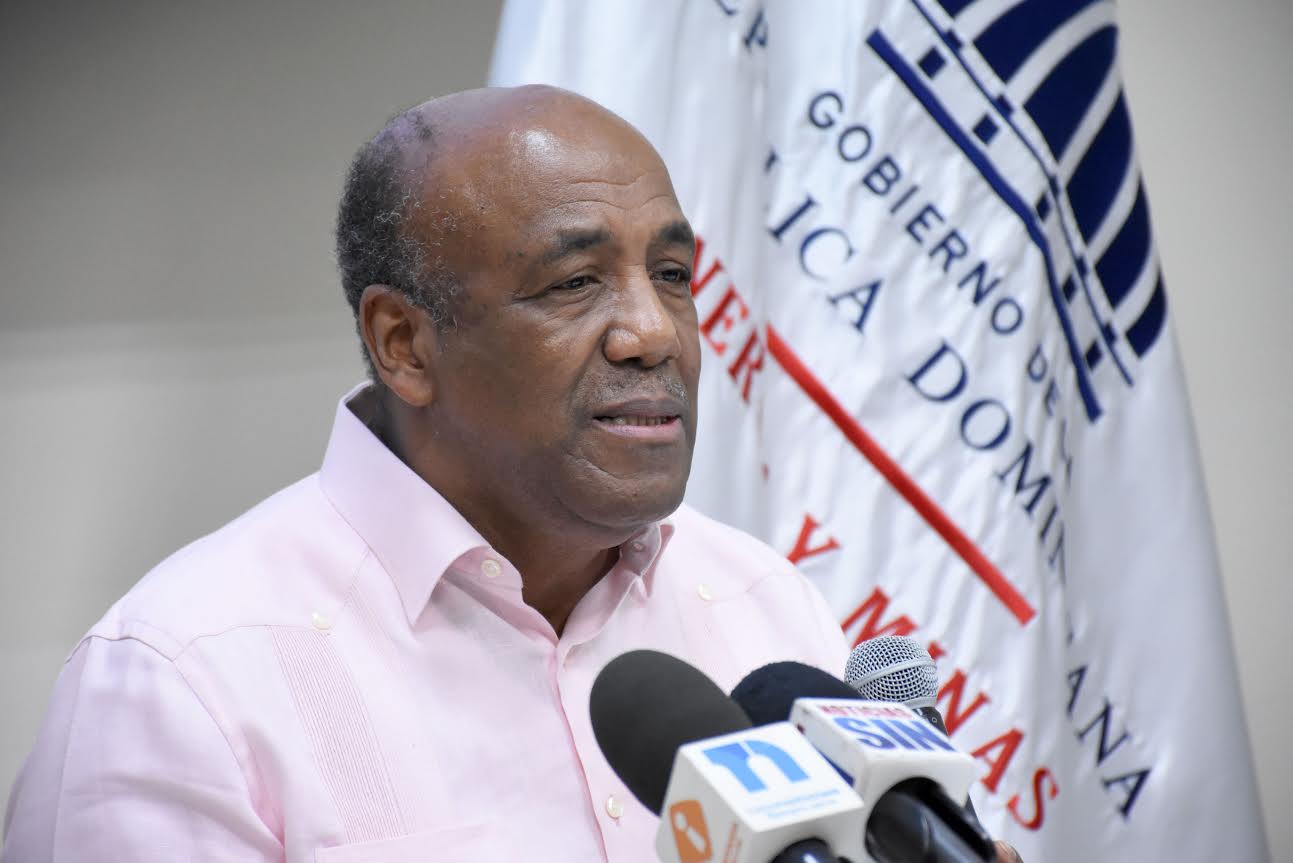 Almonte ve campaña irresponsable en denuncia reparación edificio CDEEE