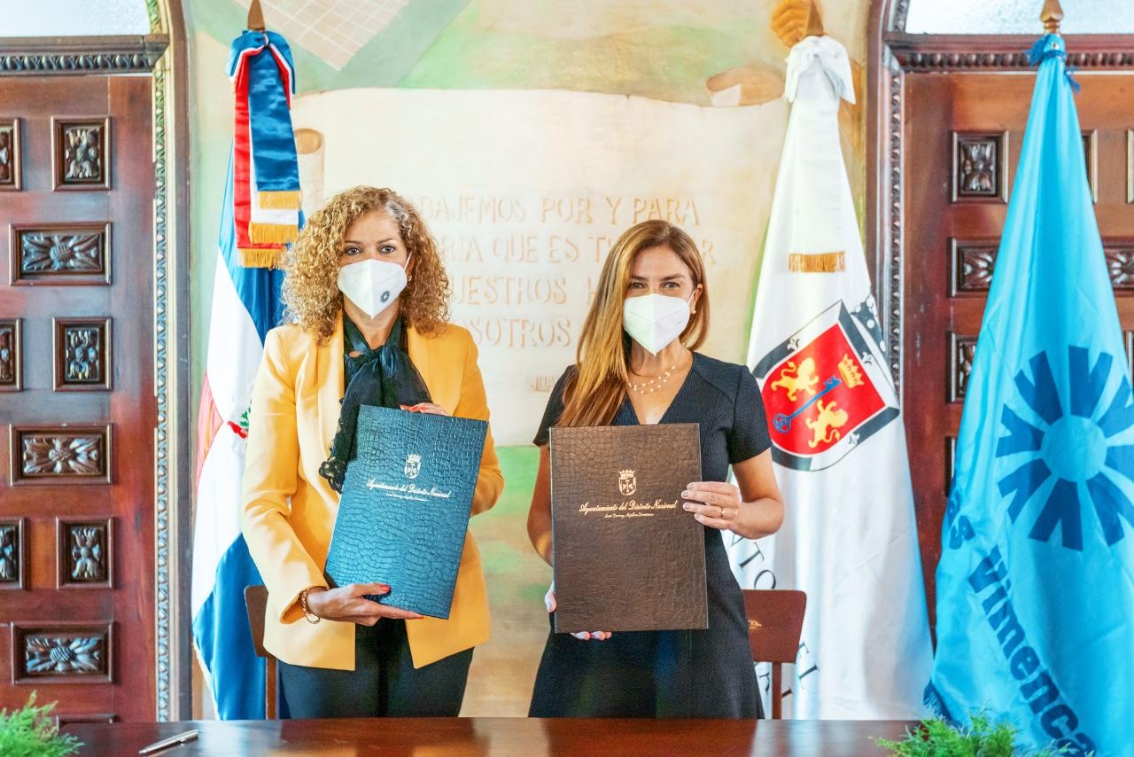 ADN y Agente de Remesas y Cambio Vimenca suscriben acuerdo