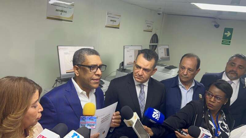 JCE inicia impresión del padrón electoral para elecciones municipales.