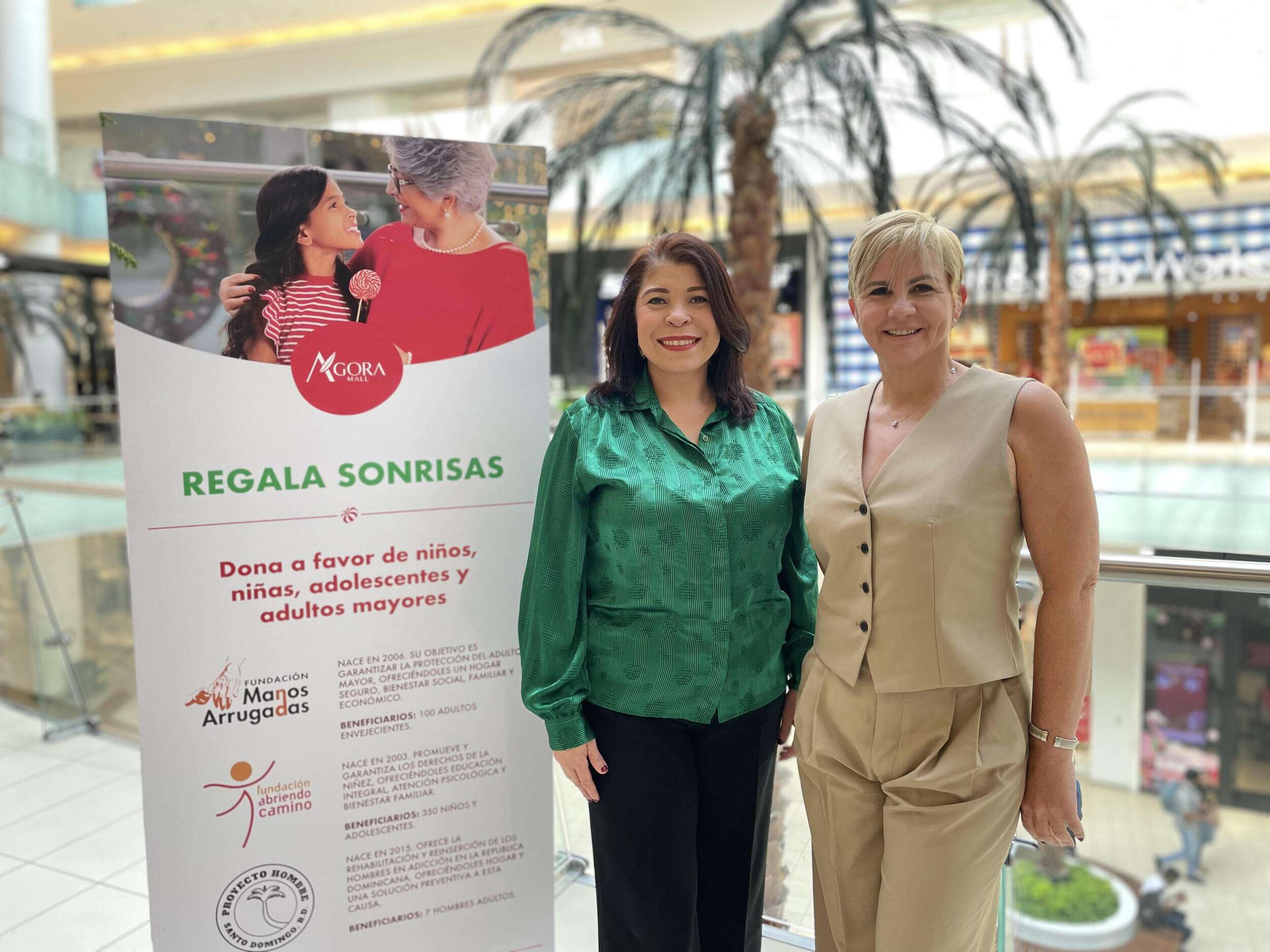 Ágora Mall alegra a 460 beneficiarios de fundaciones dominicanas con Regala Sonrisa