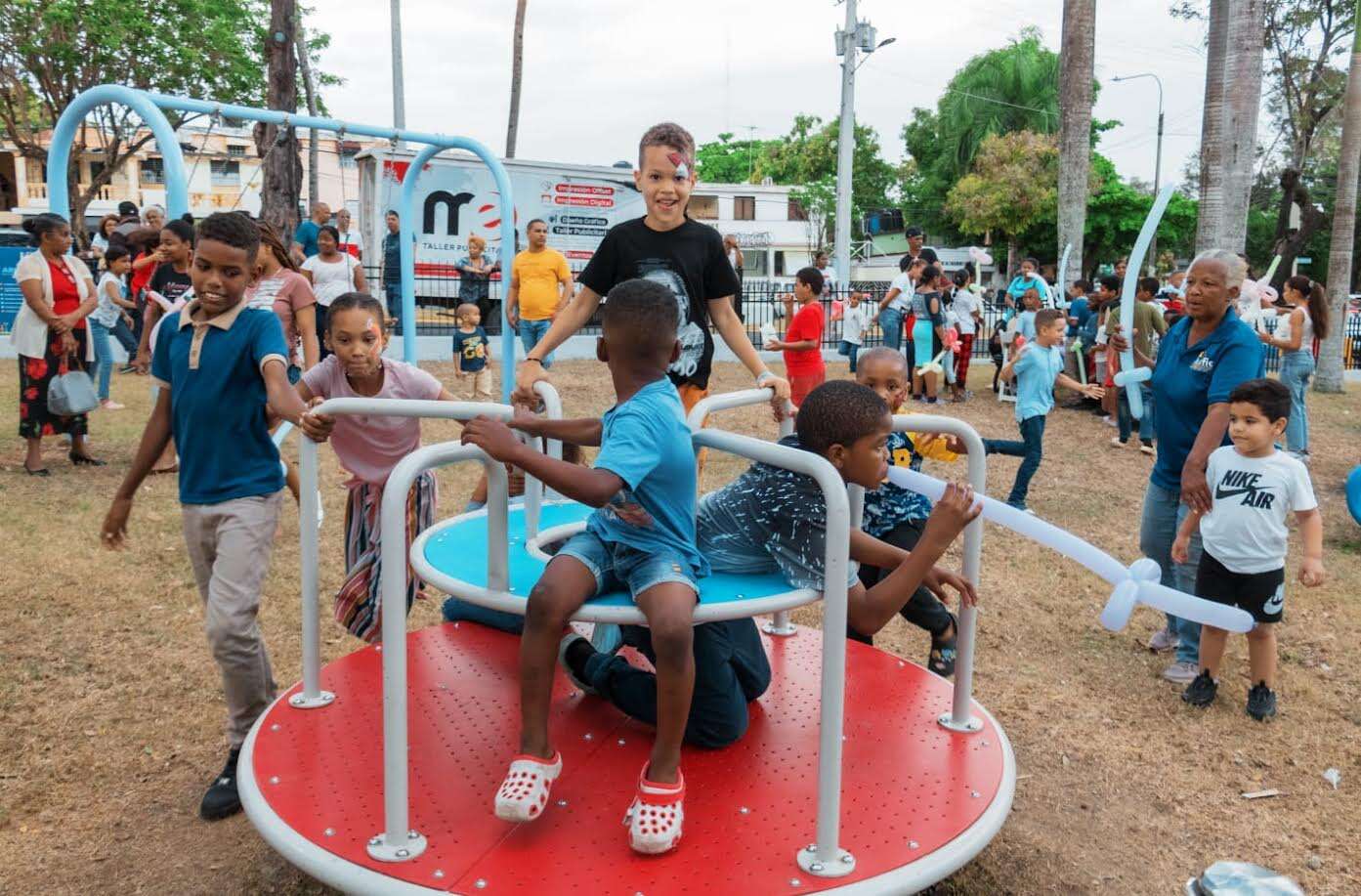 Alcaldía del DN y Fundación Bonanza inauguran el parque Belice en Los Jardines