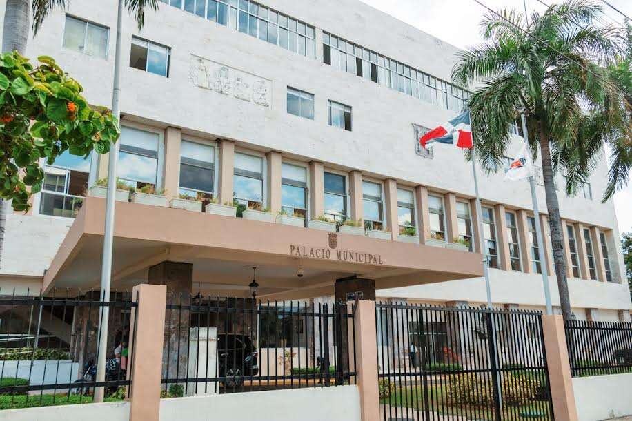 La Alcaldía del Distrito Nacional reitera la prohibición de propaganda política en lugares no autorizados.