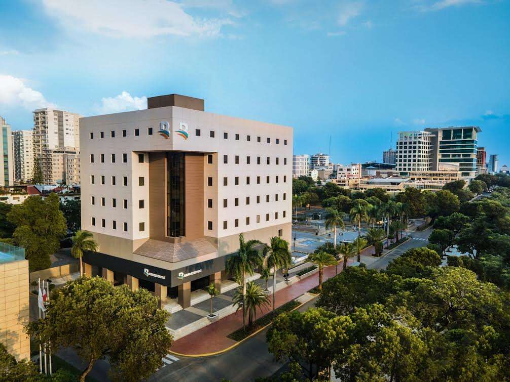 Fith Ratings ratifica calificación de riesgos de Banreservas