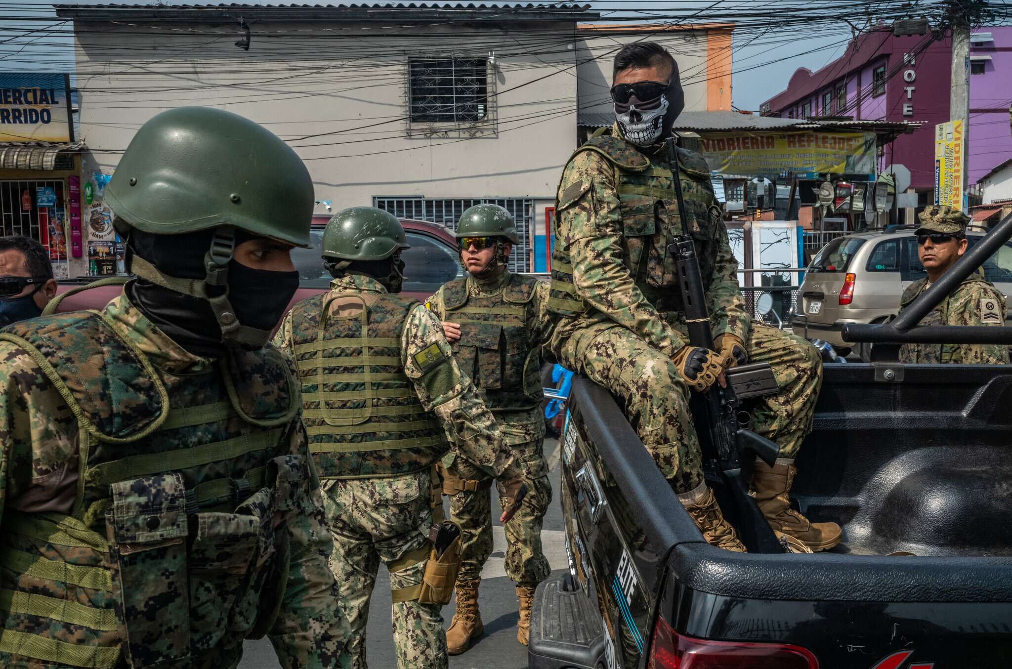 Nueva ola de violencia desafía medidas en Ecuador.