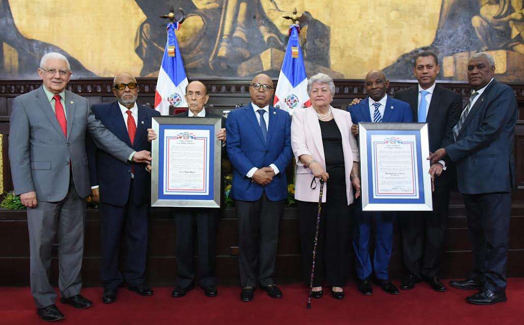 Diputados rinden homenaje póstumo a Maximiliano Gómez Horacio y Ulises Polanco Morales