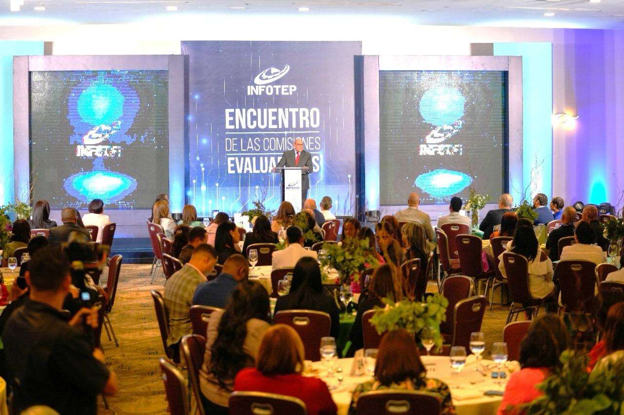 Afirman evaluación de competencias laborales eleva calidad