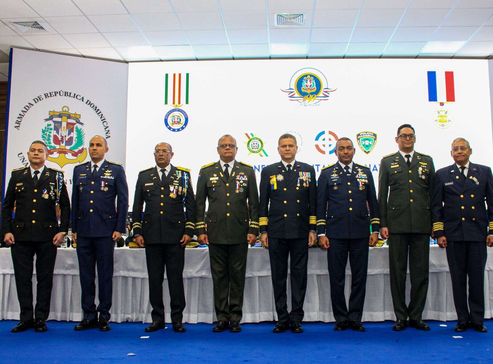 Director de la Policía Nacional recibe condecoración “Orden al Mérito Naval”