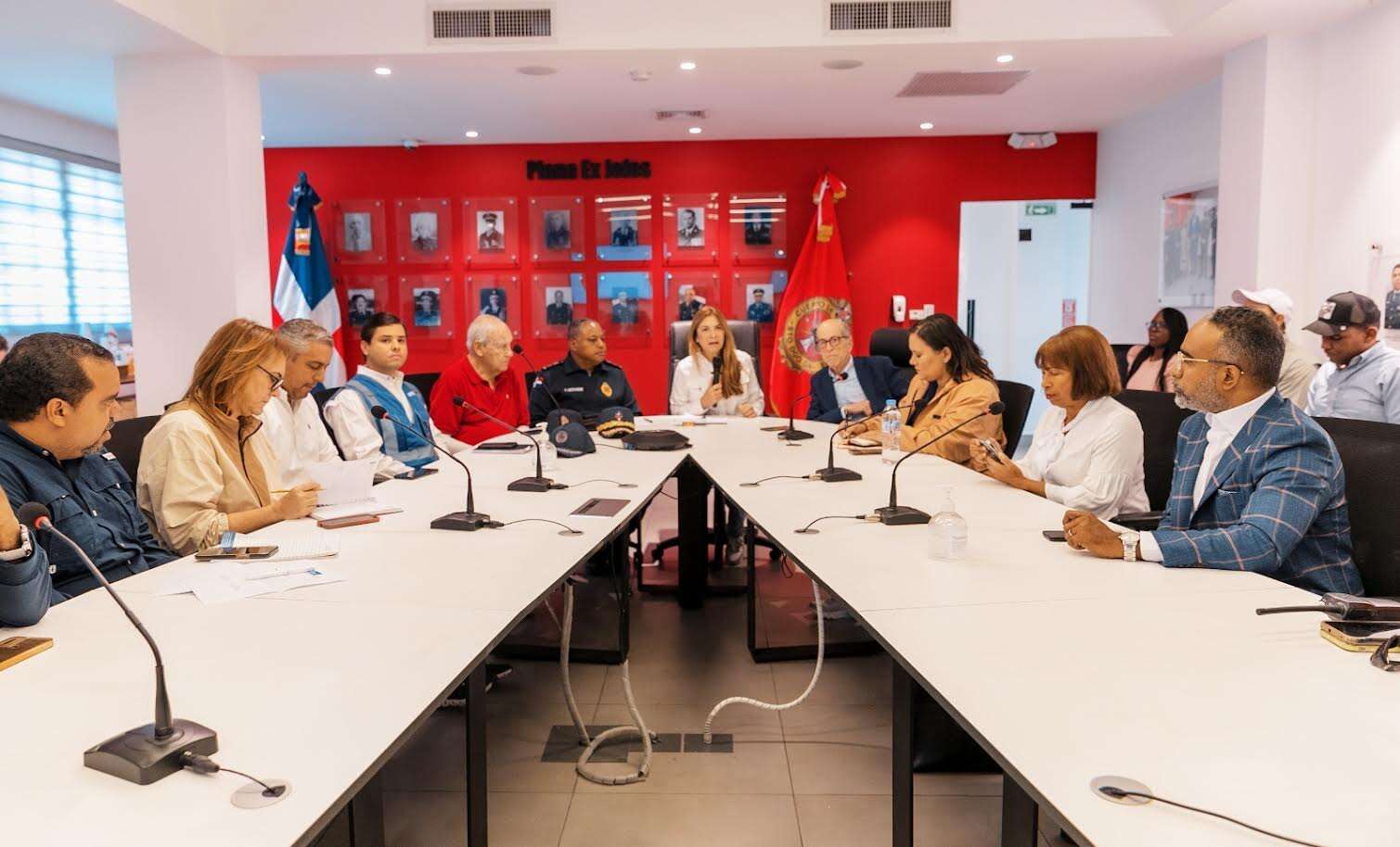 Carolina Mejía dispone mayores acciones ante lluvias