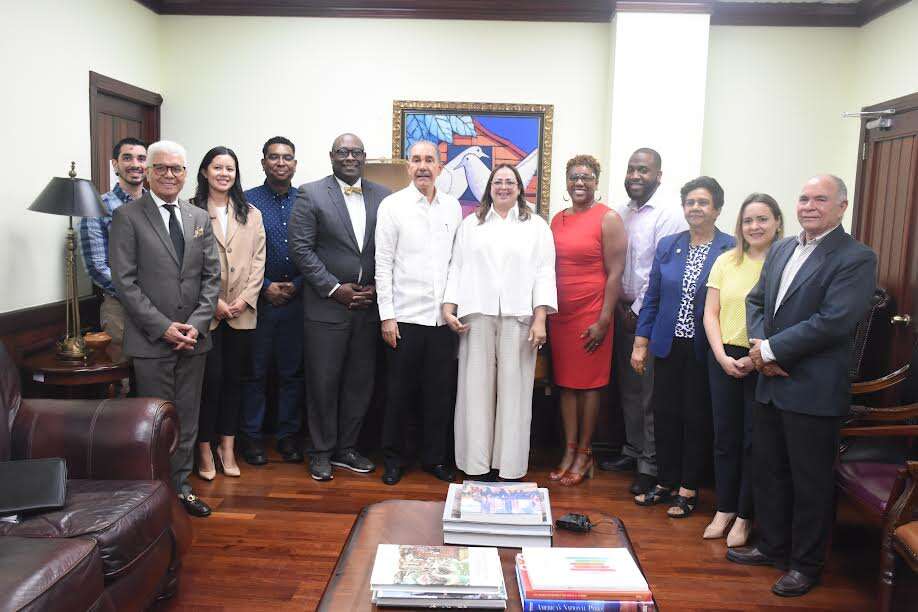 Programa del MESCyT y Universidad de Ohio beneficia a jóvenes vulnerables