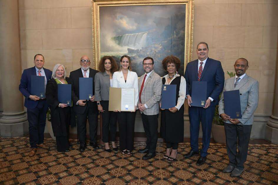 Senado de Nueva York rinde homenaje a Acroarte
