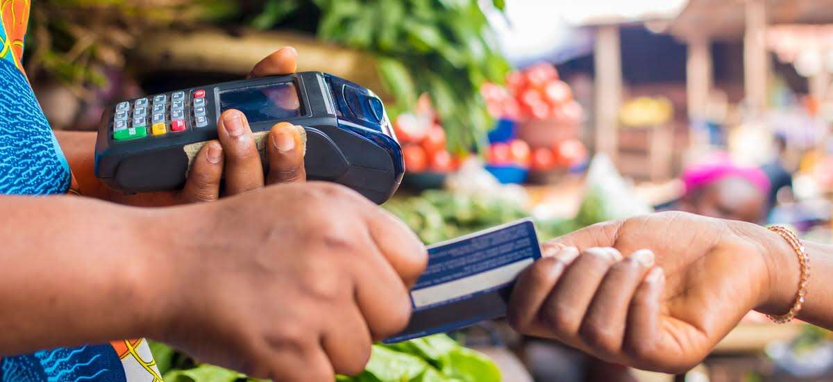 Uso de dinero móvil y pagos digitales se acelera en Centroamérica