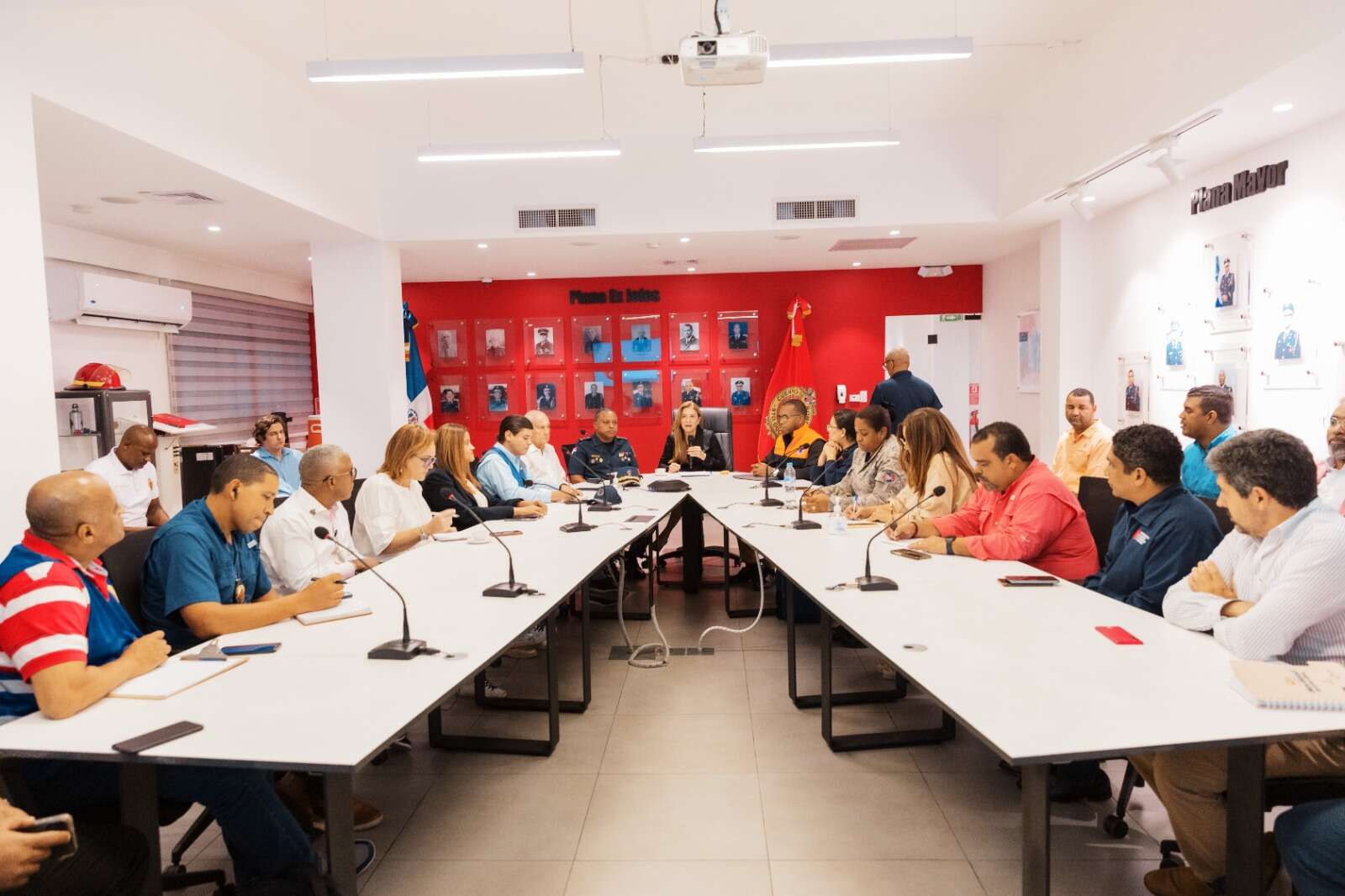 La alcaldesa Carolina Mejía activa comité de prevención por la vaguada