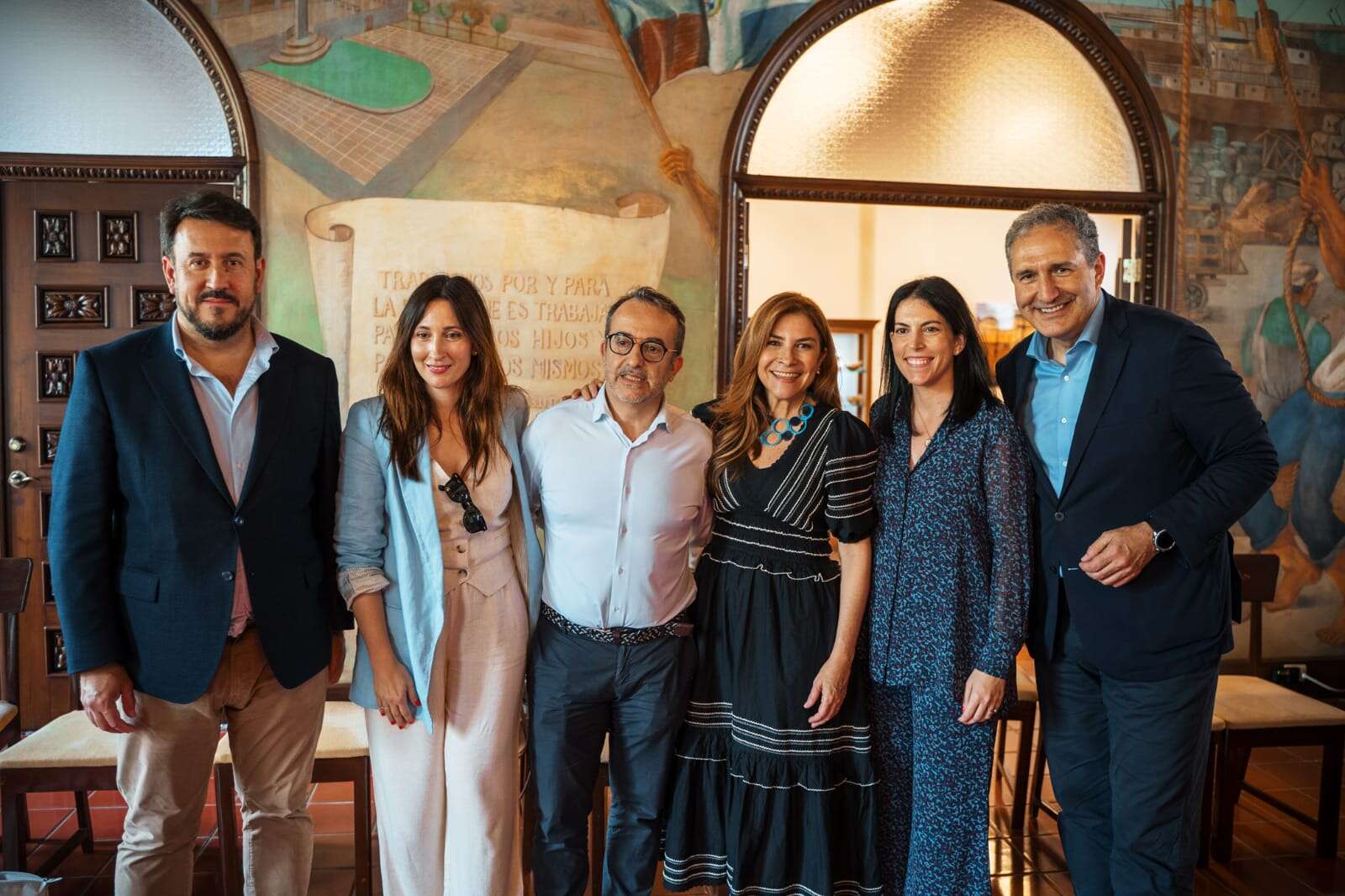 Alcaldesa Carolina Mejía recibe a expresidentes de América Latina y África como observadores