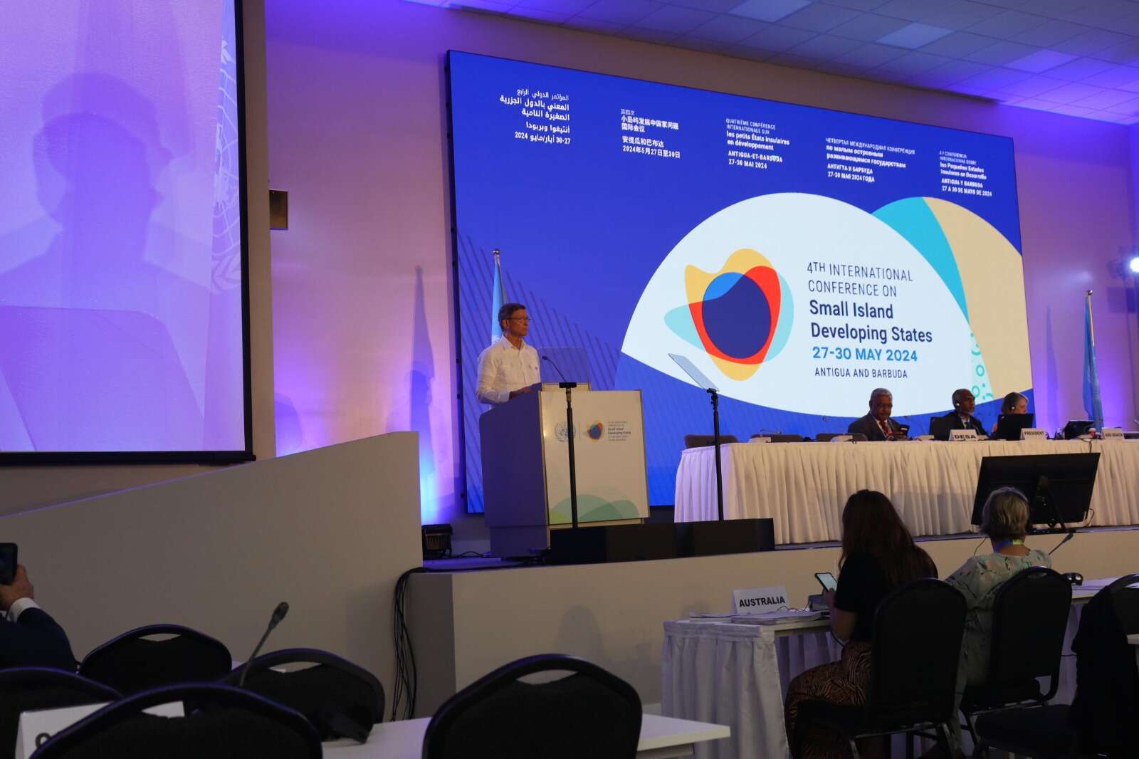 Canciller Roberto Álvarez llama a medidas contra el cambio climático