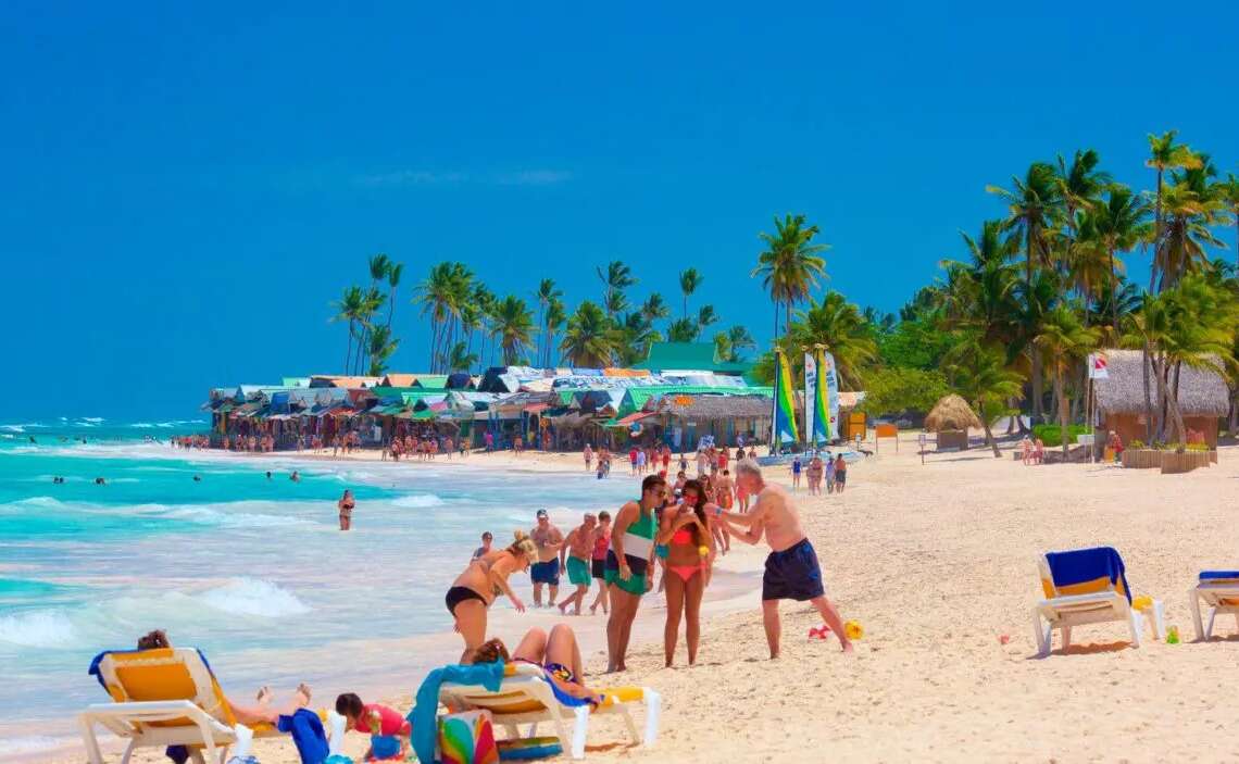 Solo el 5.7 % de los turistas considera elevados los precios en la República Dominicana