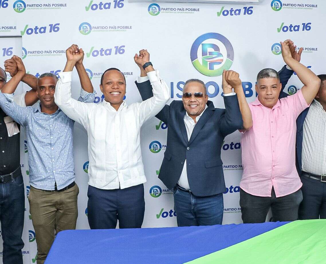 Senador Héctor Acosta “El Torito” recibe respaldo del partido País Posible