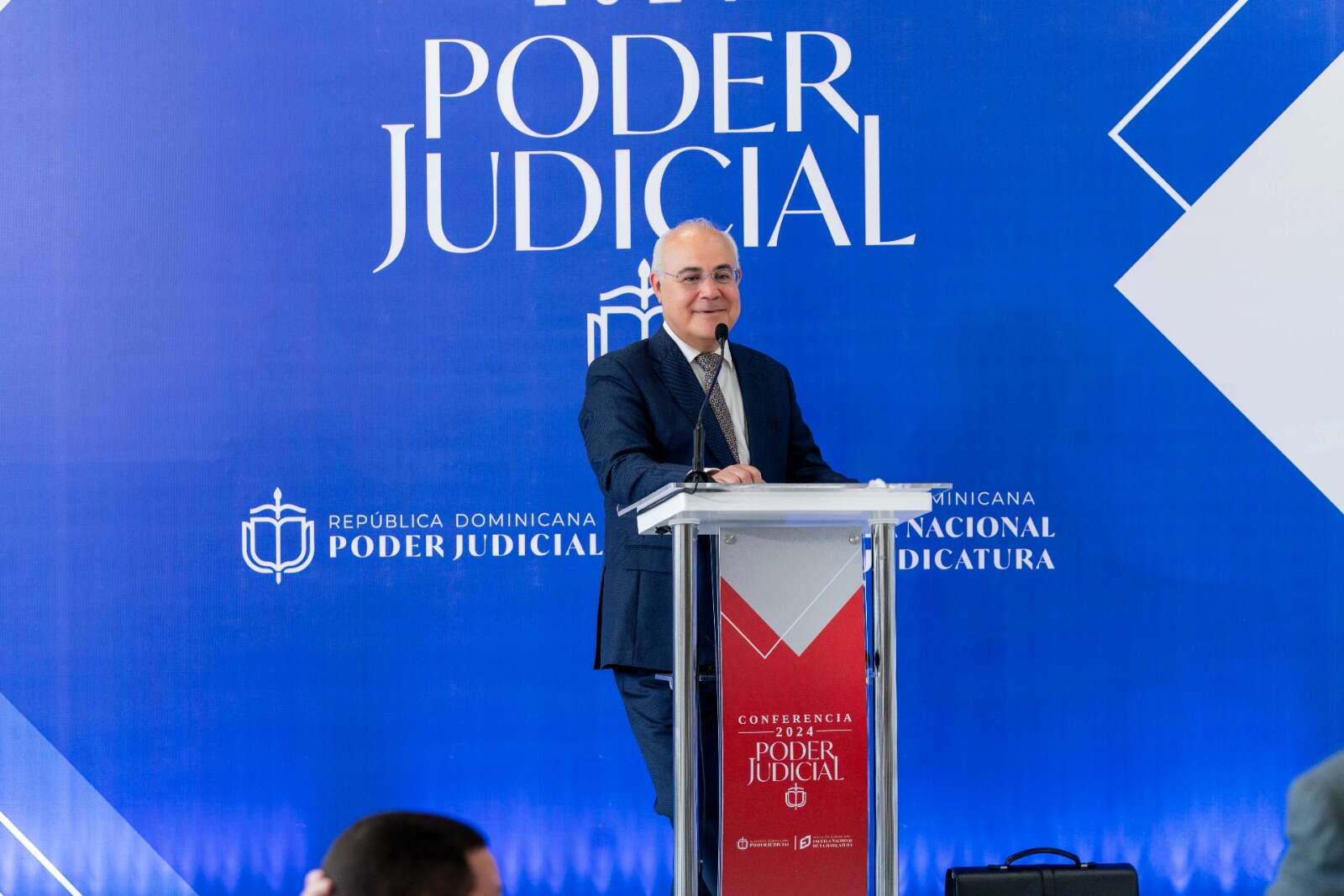 Juez español destaca el reto de ofrecer credibilidad a la justicia en la Región