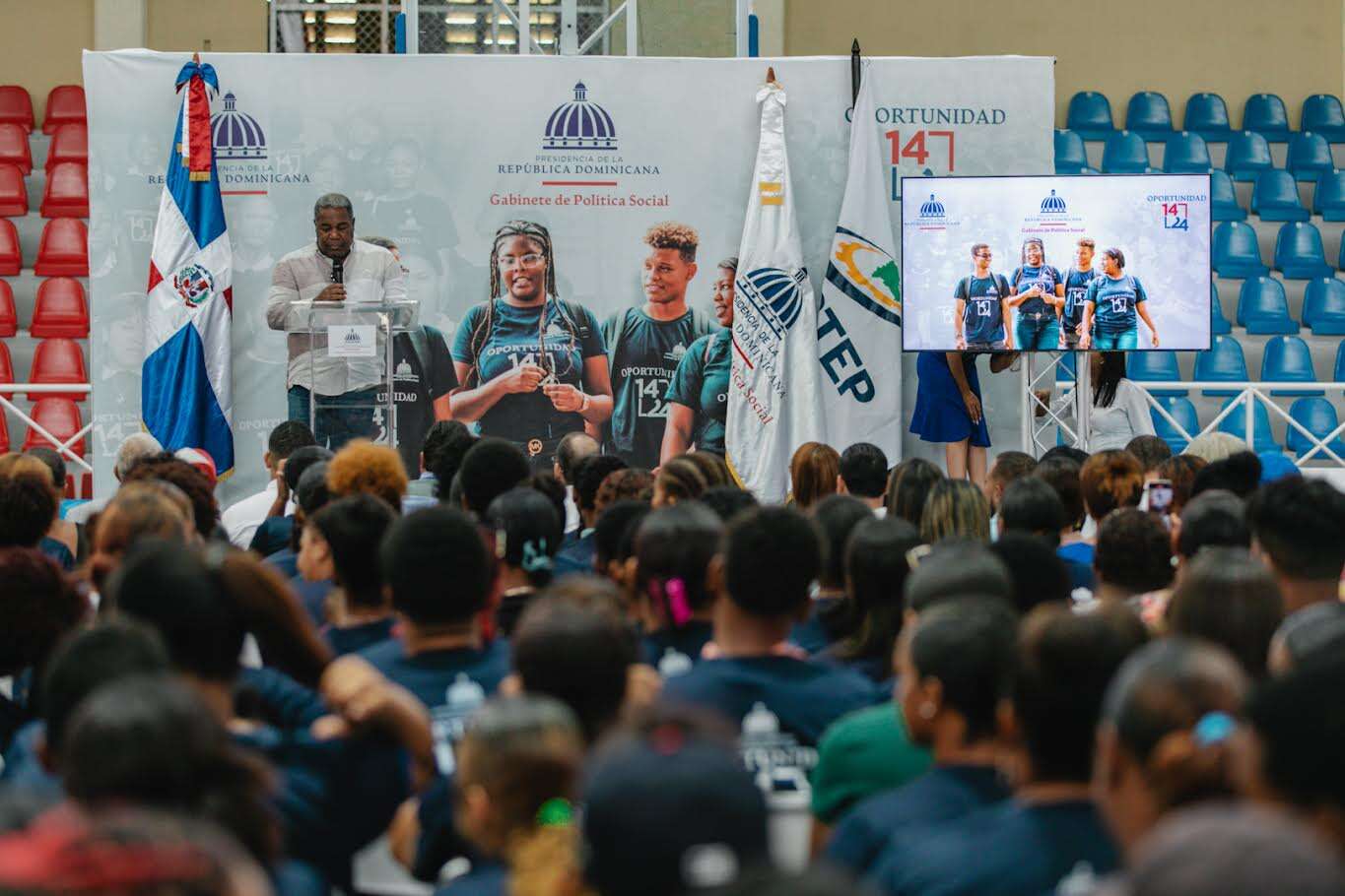 «Oportunidad 14-24» impacta a más de 300 jóvenes en La Vega y Puerto Plata