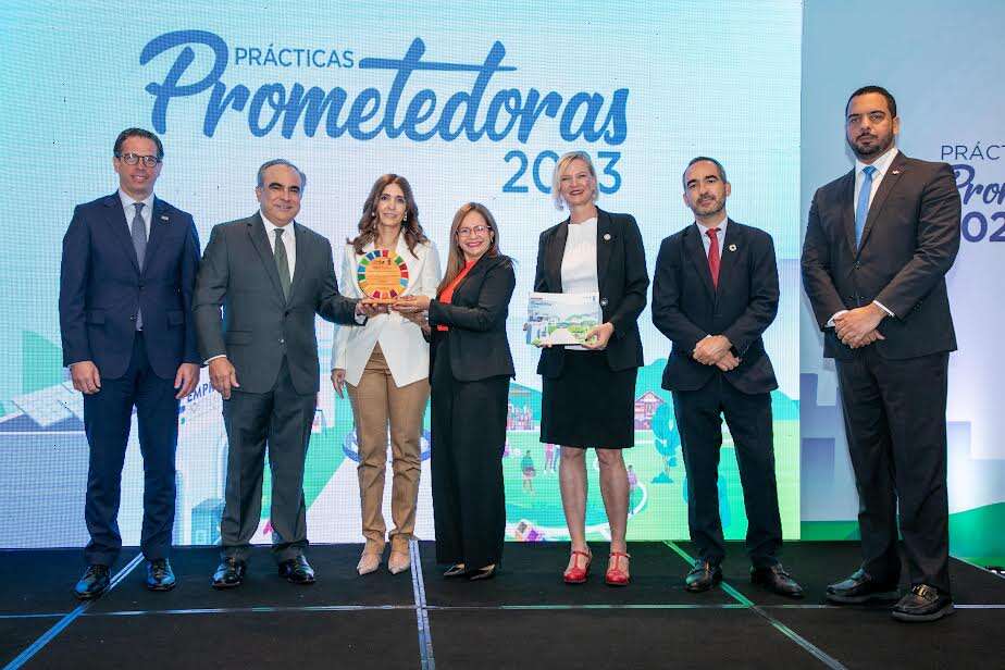 Proyecto AgroEmprende de Barrick Pueblo Viejo reconocido por CONEP y PNUD