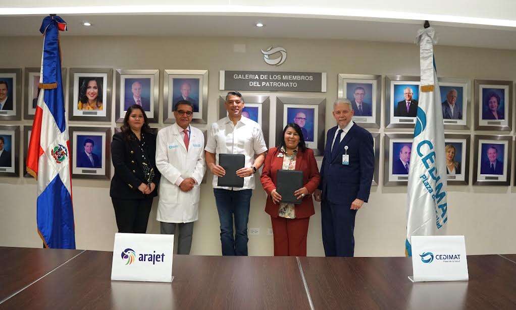 CEDIMAT y Arajet buscan impulsar turismo médico en el país