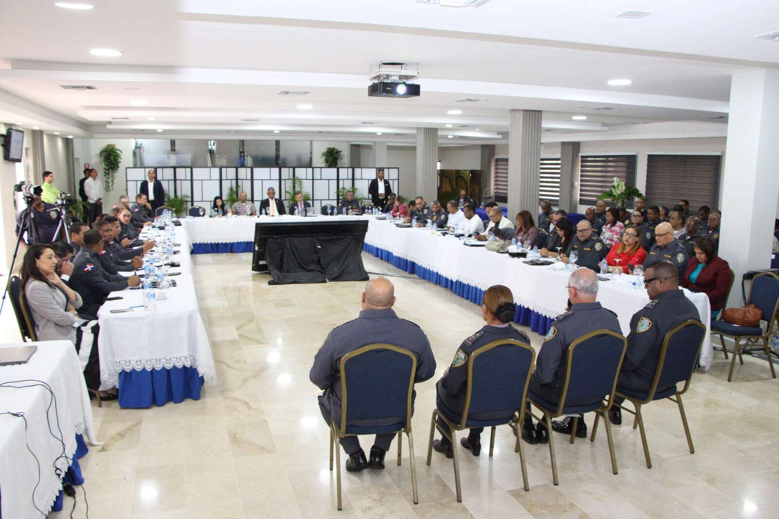 Policía Nacional realiza jornadas sobre prevención y reducción del delito