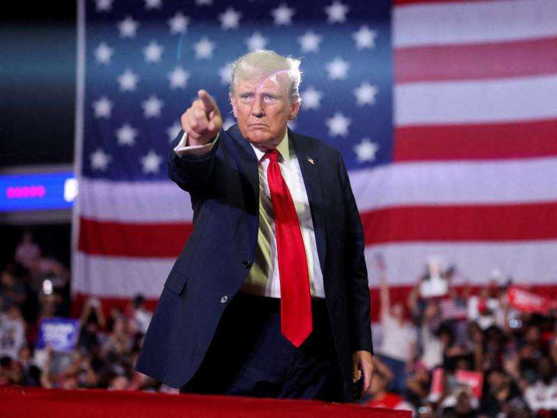 Trump pide excarcelación de todos los asaltantes del Capitolio