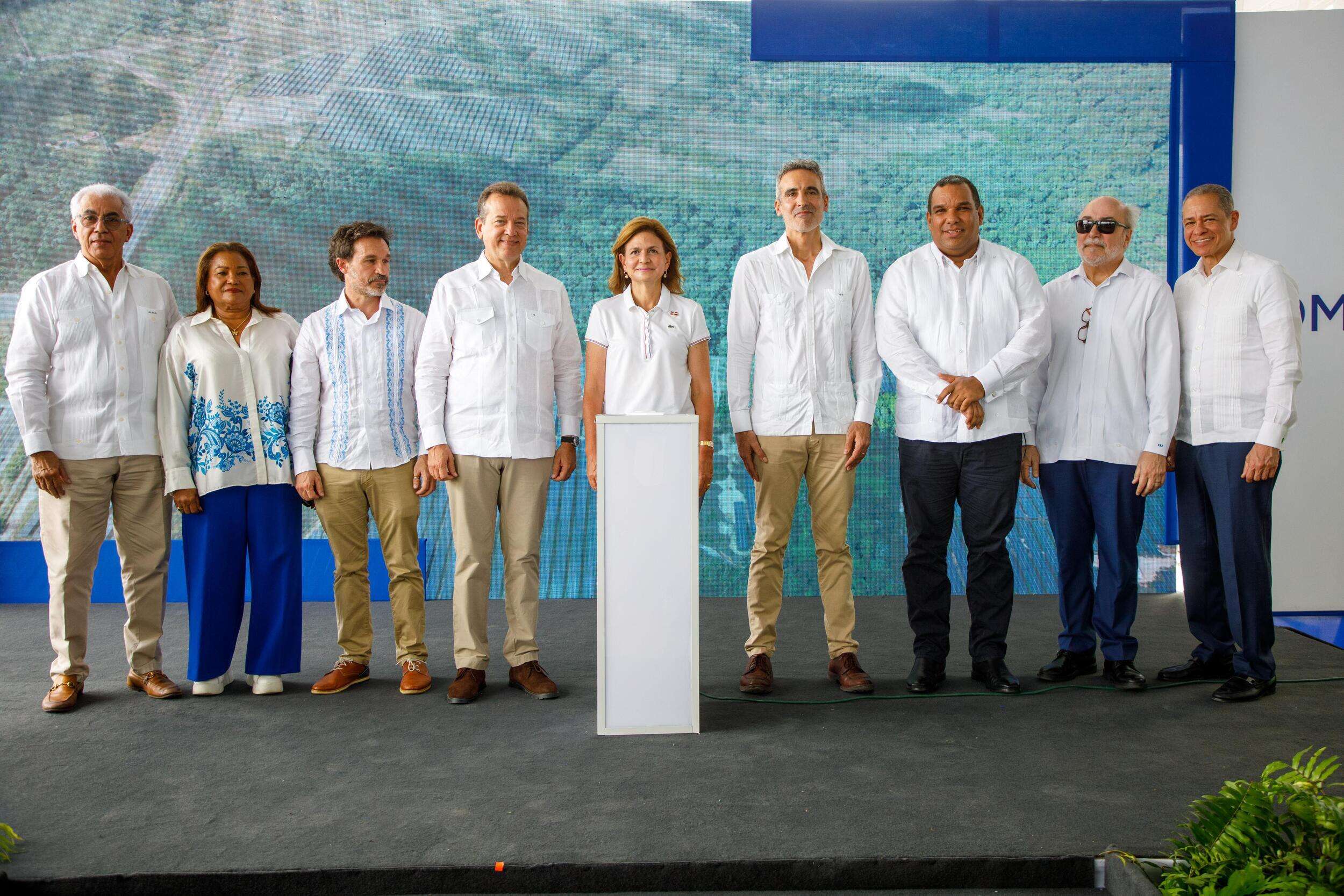 Vicepresidenta Raquel Peña inaugura obras clave en SDN