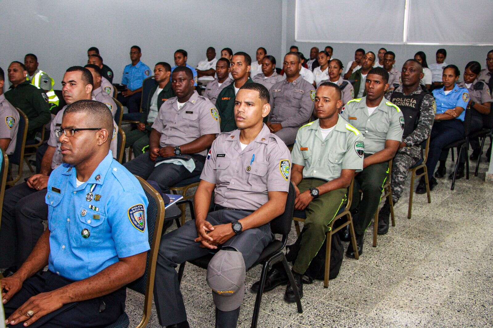 Policía Comunitaria capacita a 50 miembros en Proximidad Policial