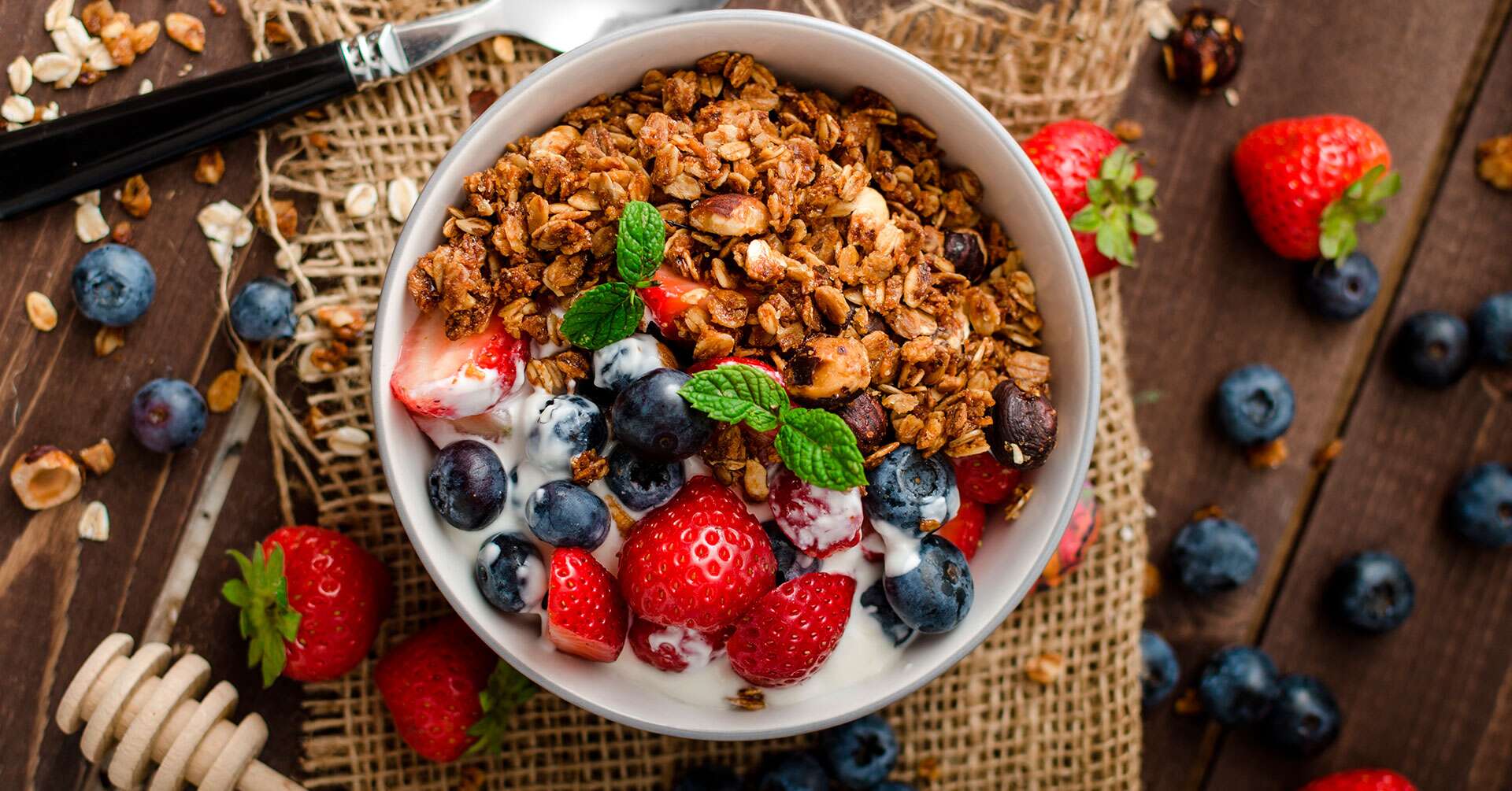 Combina tus alimentos con granola y obtendrás grandes beneficios.