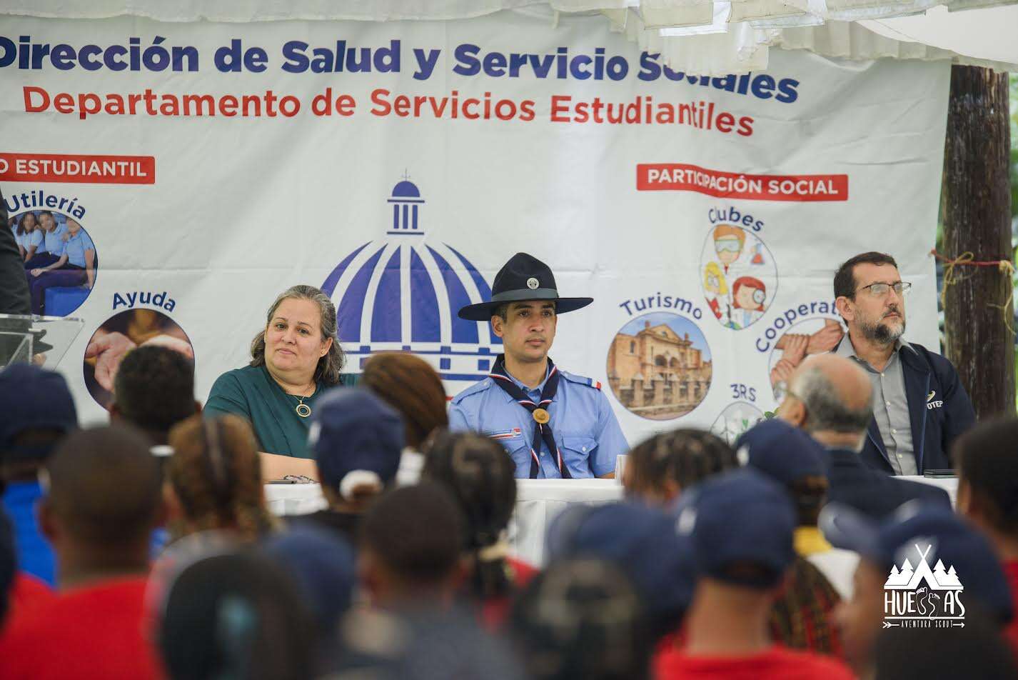 400 estudiantes se benefician del campamento Huellas ofrecido por INABIE y Scouts Dominicanos