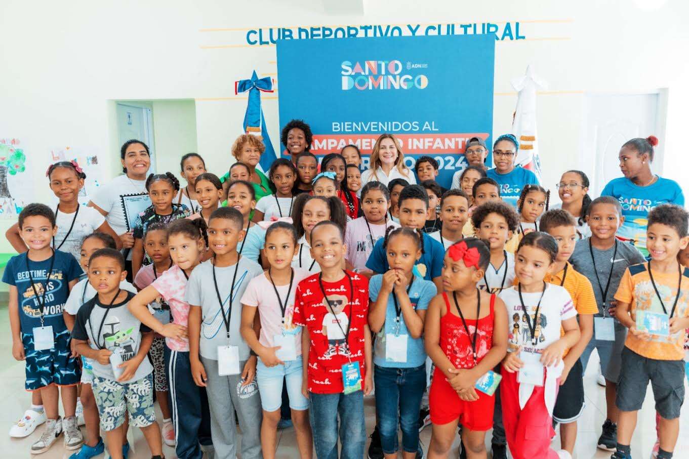 Alcaldía del DN lleva alegría a niños de la capital con campamento gratuito