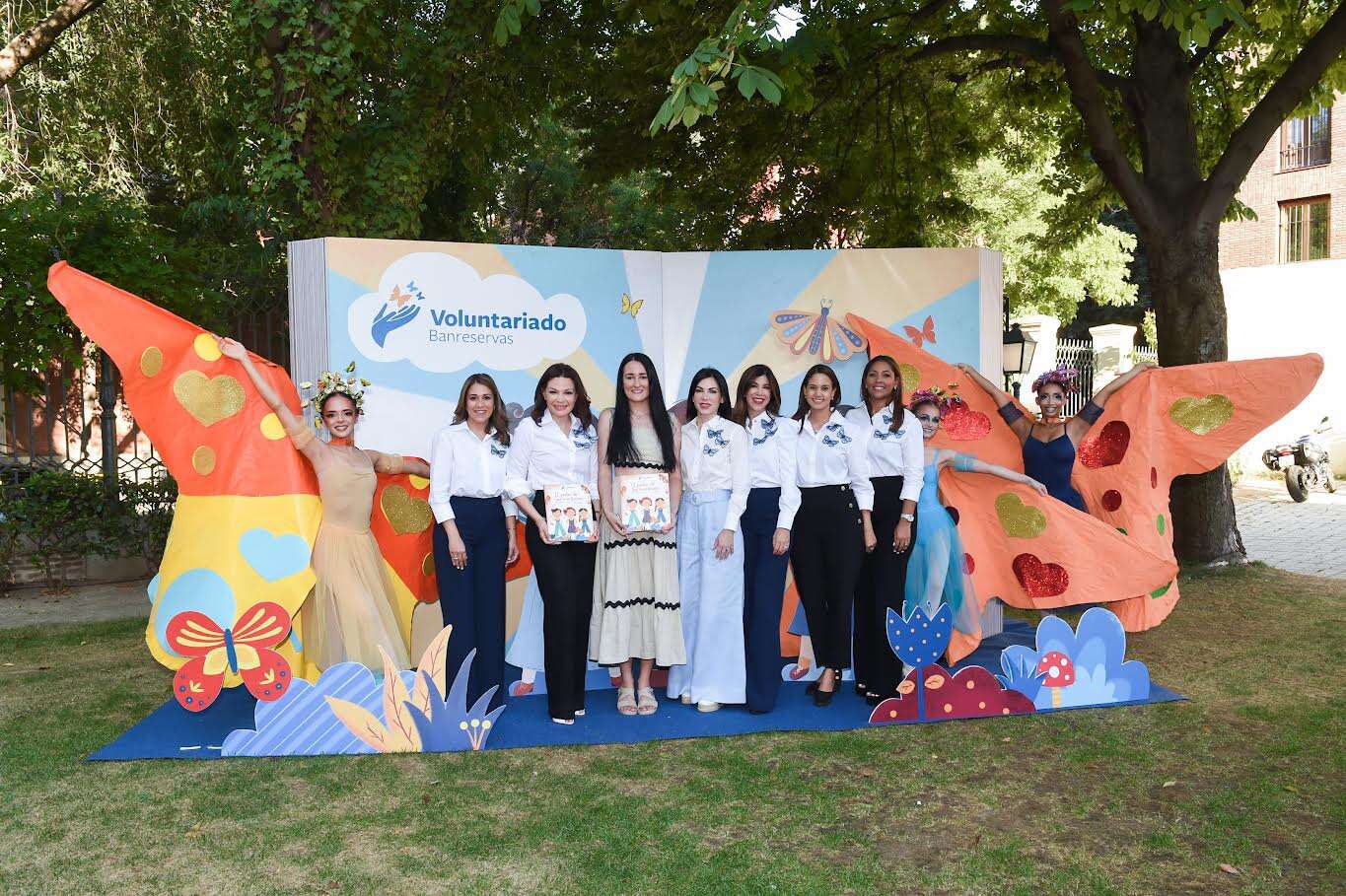 Voluntariado Banreservas presenta en Madrid el libro infantil  «El poder de las Mariposas»