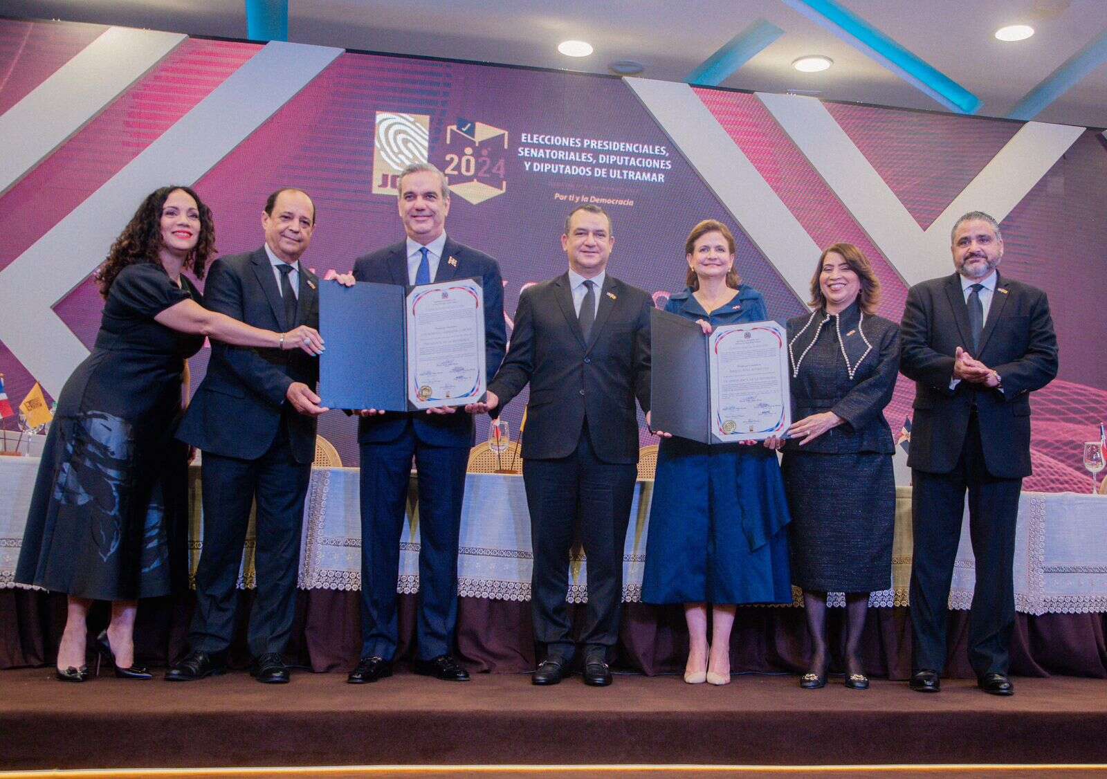 Presidente Abinader reafirma compromiso para impulsar reformas y fortalecer la democracia