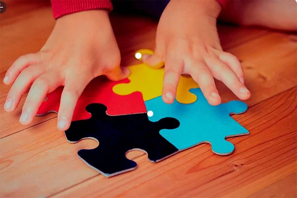 Abinader emite reglamento de aplicación de la Ley de Atención, Inclusión y Protección para personas con TEA