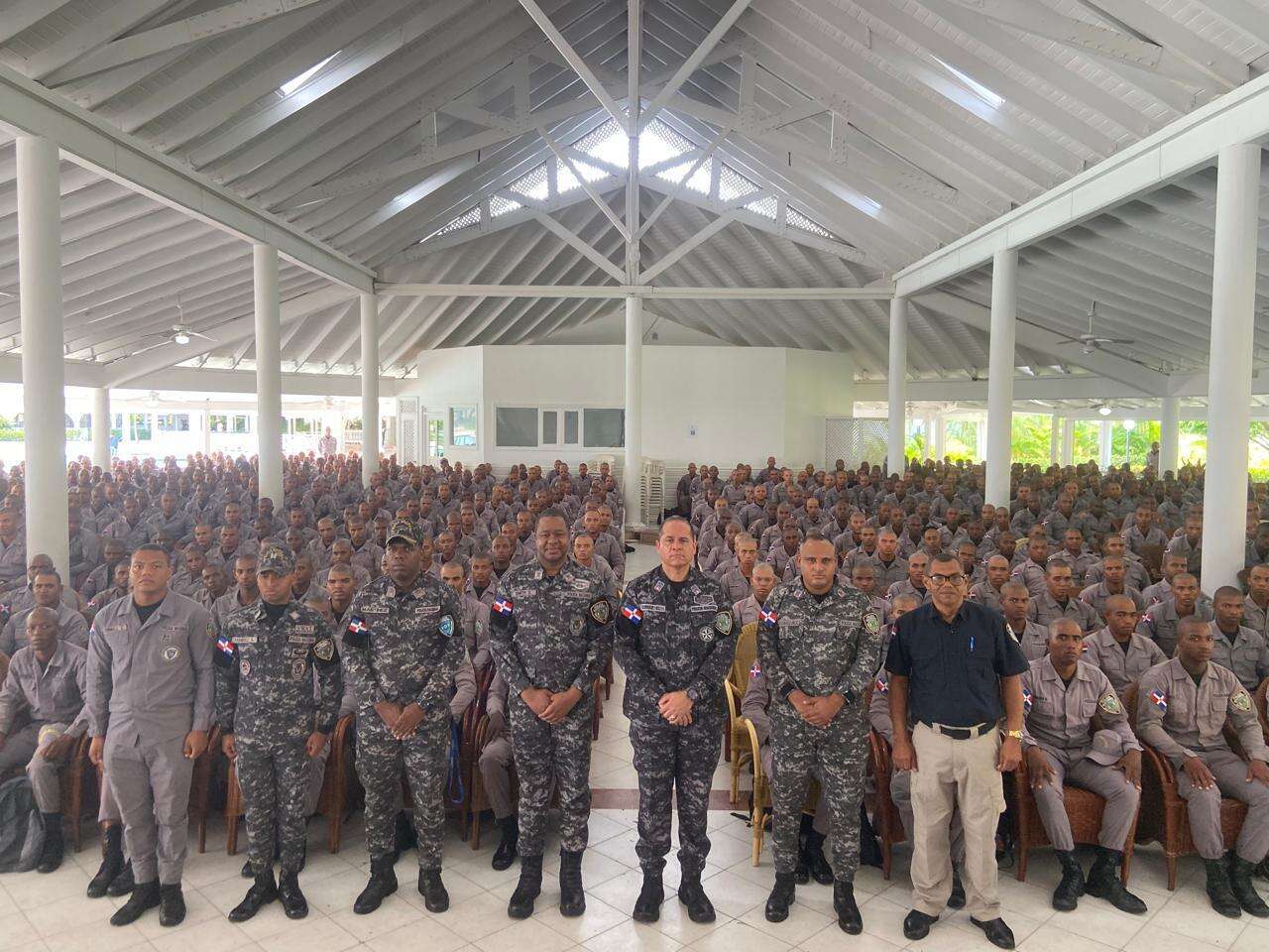 800 aspirantes a rasos policiales reciben instrucción en Integridad y Ética Policial en Gaspar Hernández