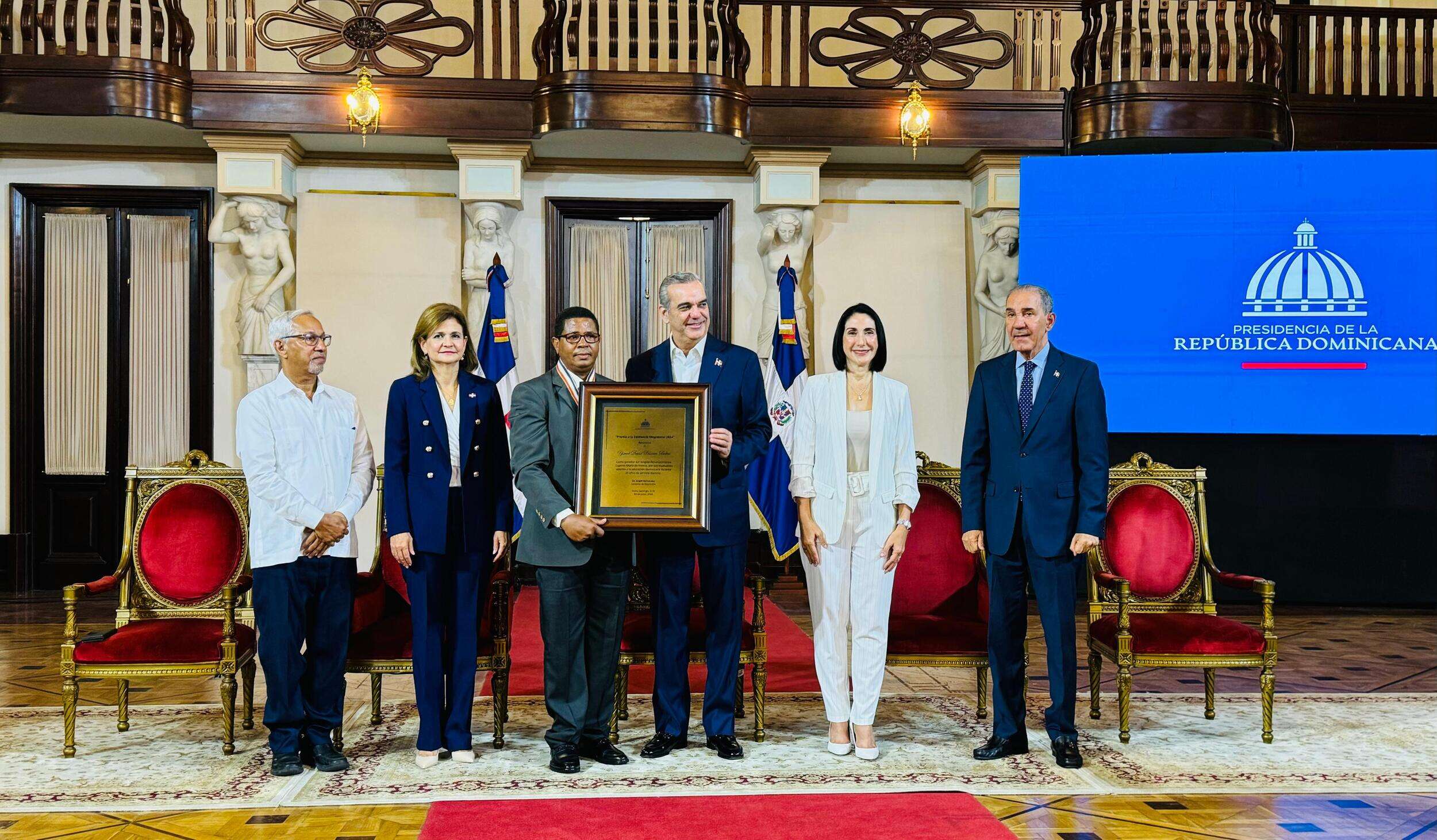 Gobierno entrega Premio a la Excelencia Docente en las Instituciones de Educación Superior (IES) 2024