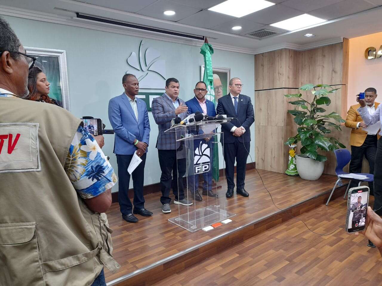 Diputados Fuerza del Pueblo favorecen aprobación Código Penal pero exigen debido estudio de la pieza