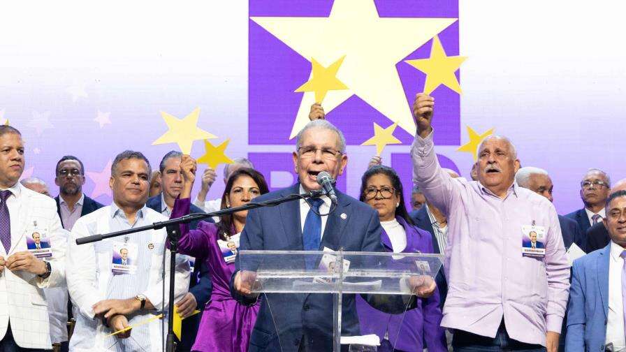 Danilo Medina acepta culpa y llama a la autocrítica en el PLD