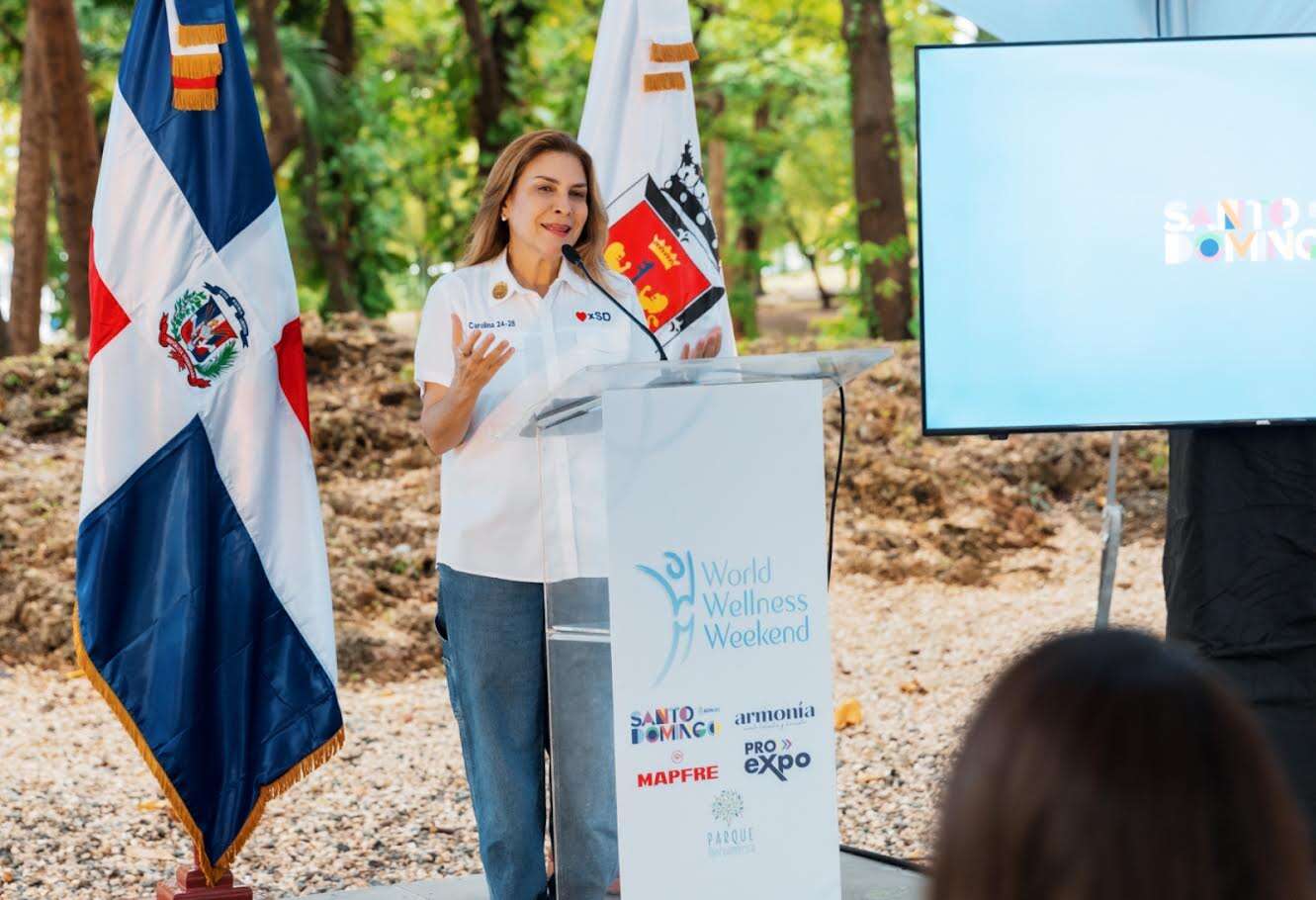 Carolina Mejía recibe premio por ser la alcaldesa que más promueve el bienestar