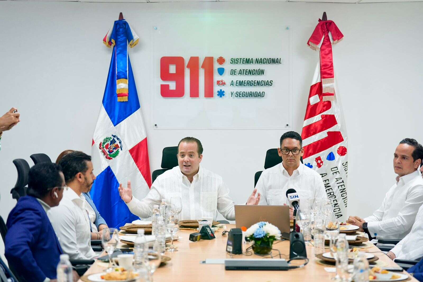 Sistema 911 fortalece asistencia con IA y anuncia expansión